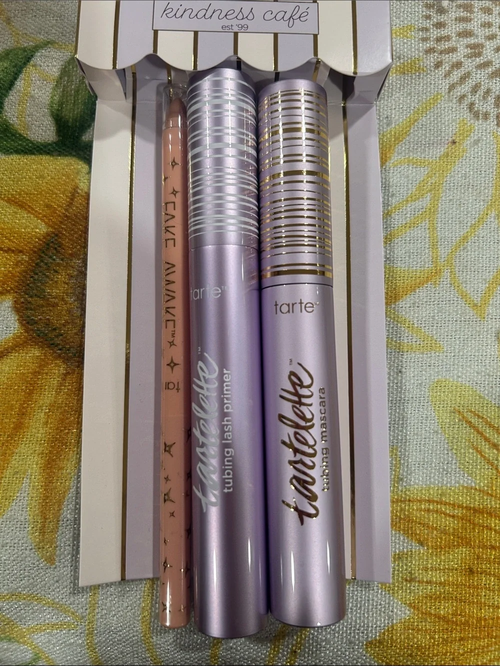 Tarte BUNDLE Tubing Mascara,Tubing Primer, Fake Awake Eyeliner,2 charms/keychain